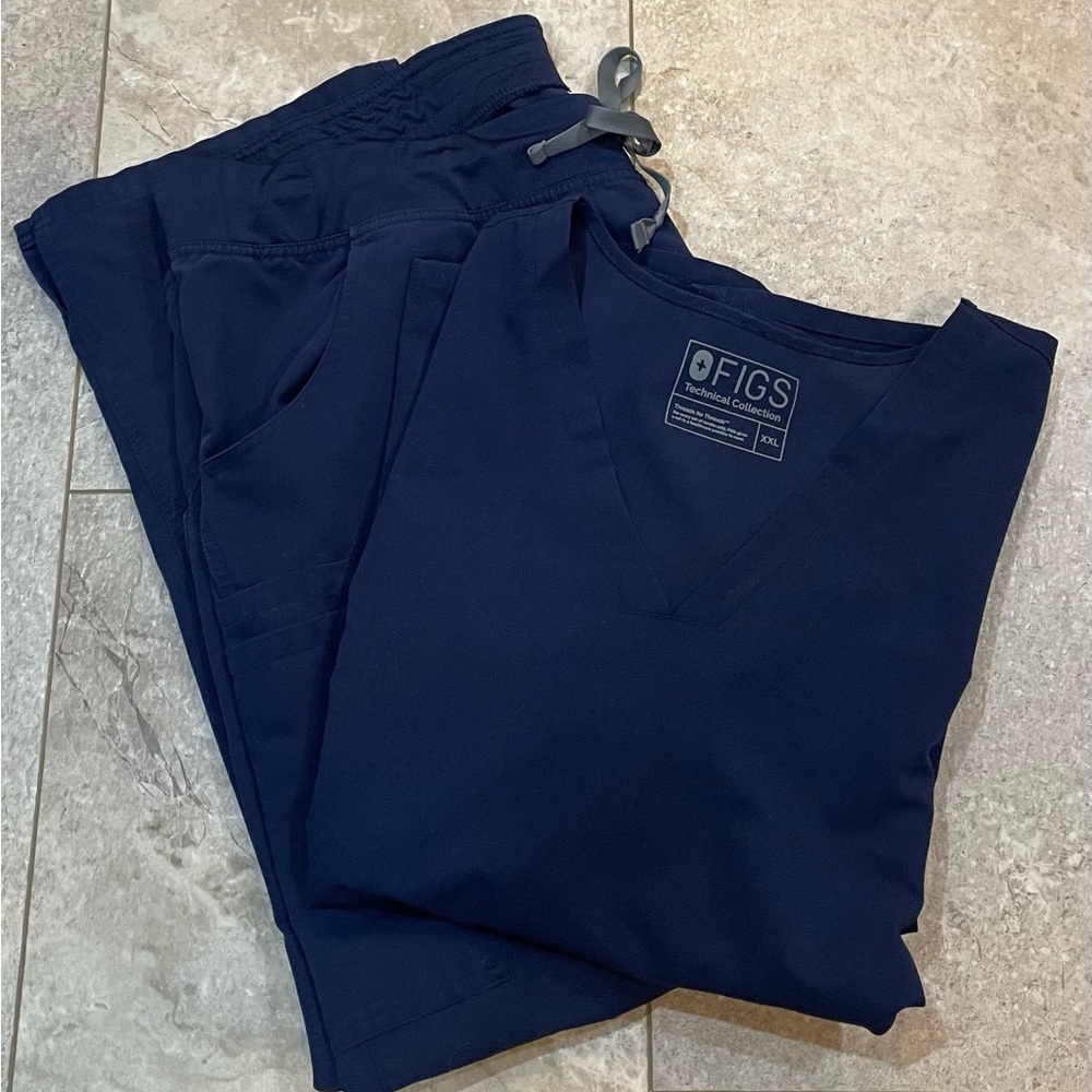 2XL FIGS scrub set